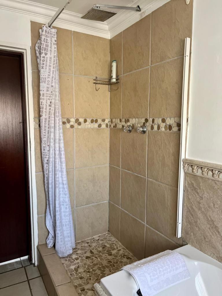 Silken Trap Accommodation No Loadshedding جوهانسبورغ المظهر الخارجي الصورة